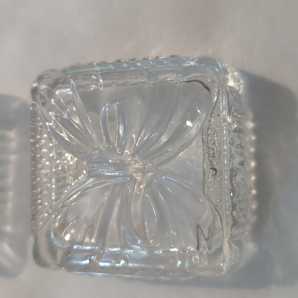 Butterfly Trinket Box Bow Glass Present 24% Lead Crystal Yugoslavia Crystal - Picture 3 of 5